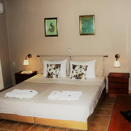 Mirthios Felicity Apartment